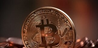 Co powoduje spadek bitcoina?