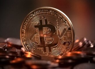 Co powoduje spadek bitcoina?
