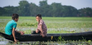 Jakie warunki muszą być spełnione aby zaszła osmoza?