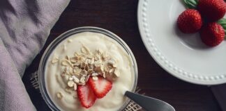 Czy można jeść codziennie jogurt naturalny?