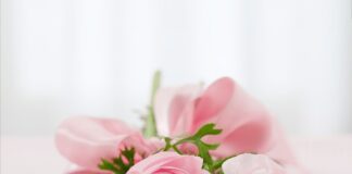 Jakich kwiatów nie kupować na cmentarz?