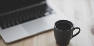 Jak długo można pracować przy komputerze?